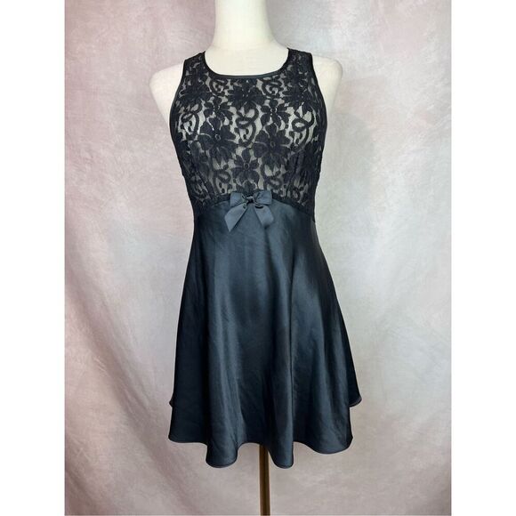 Vintage 90s Black Lace Chemise Slip California Dynasty Size Small - Picture 1 of 8